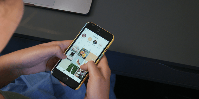 The Benefits and Risks of Influencer Marketing for Business Growth