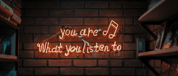 6 Content Marketing Podcasts Every Entrepreneur and Marketer Should Subscribe to Right Now